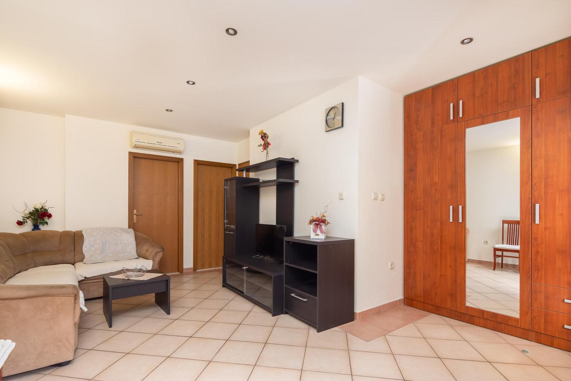 Filip Apartments - Free Parking By The House Makarska Zewnętrze zdjęcie