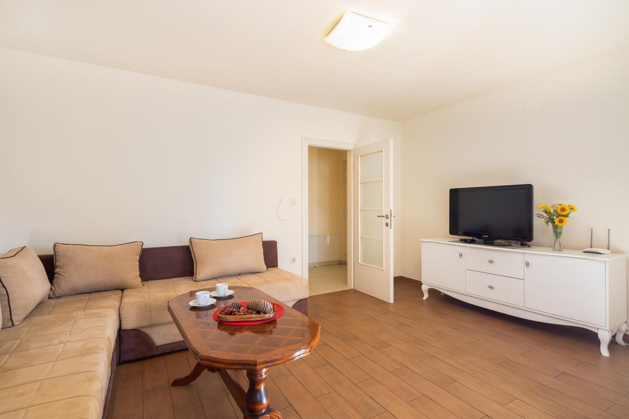 Filip Apartments - Free Parking By The House Makarska Zewnętrze zdjęcie
