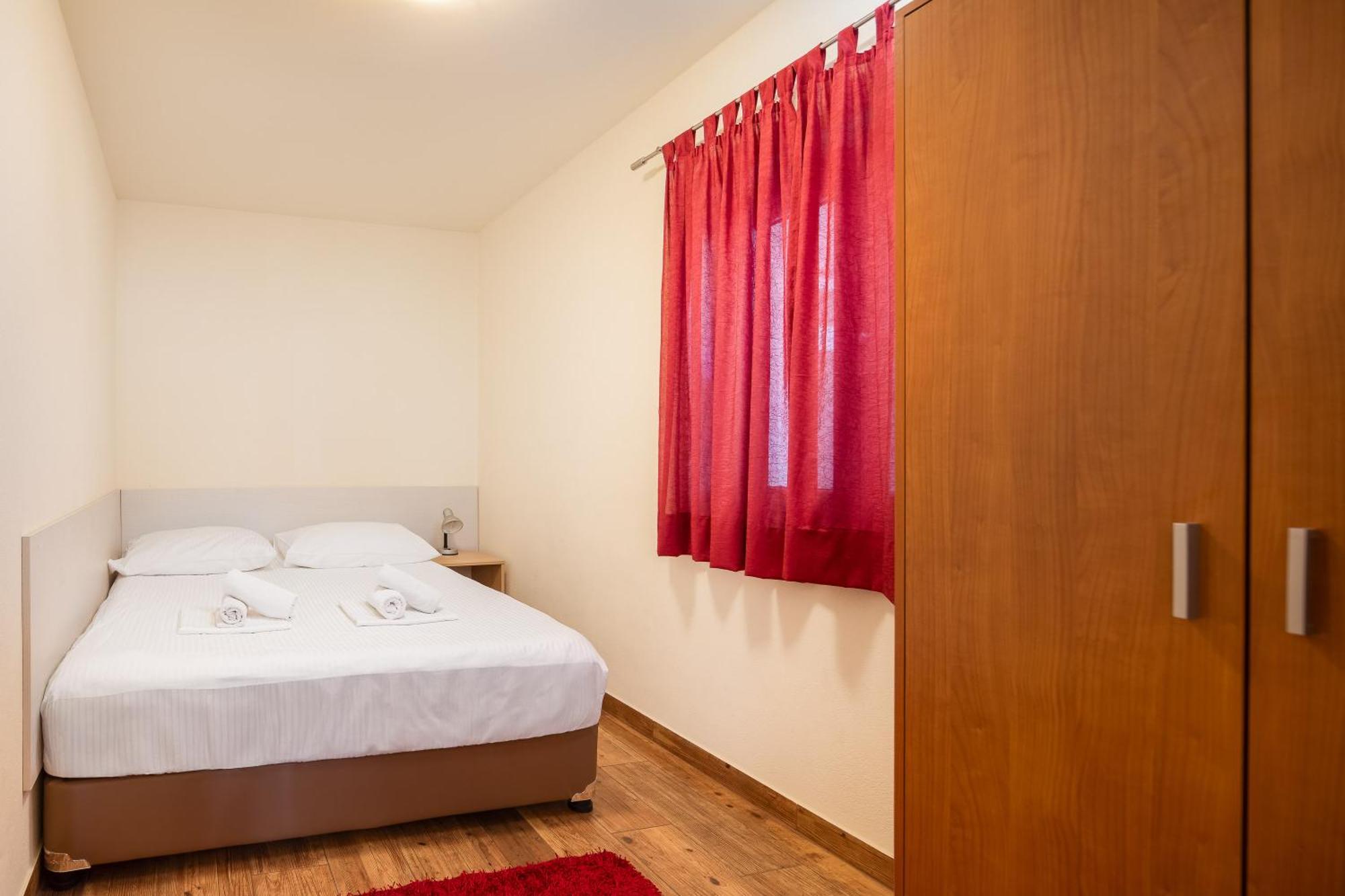 Filip Apartments - Free Parking By The House Makarska Zewnętrze zdjęcie